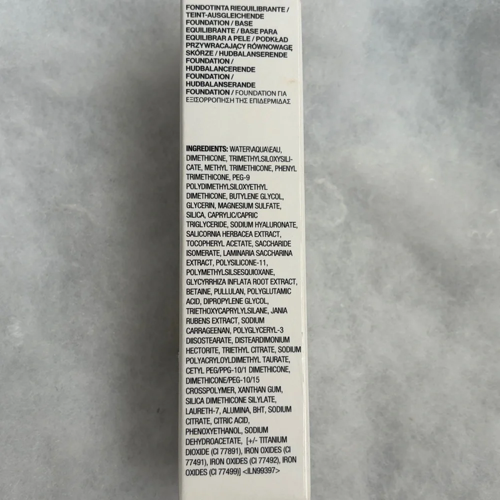 Smashbox Always On F20-W Skin Balancing, Primer infused Foundation Full Size